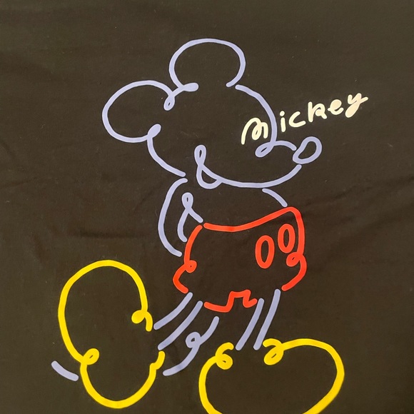 Mickey Mouse Disney T shirt by Uniqlo. Limited edition. New. NWT. - Picture 3 of 4